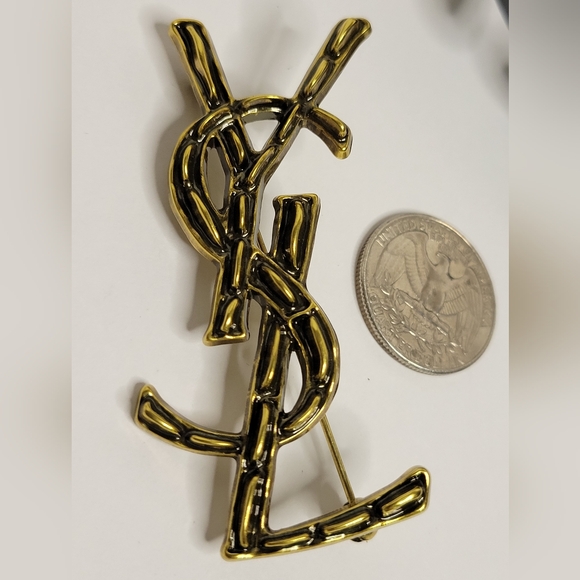 Accessories - YSL Fashion Brooch Pin